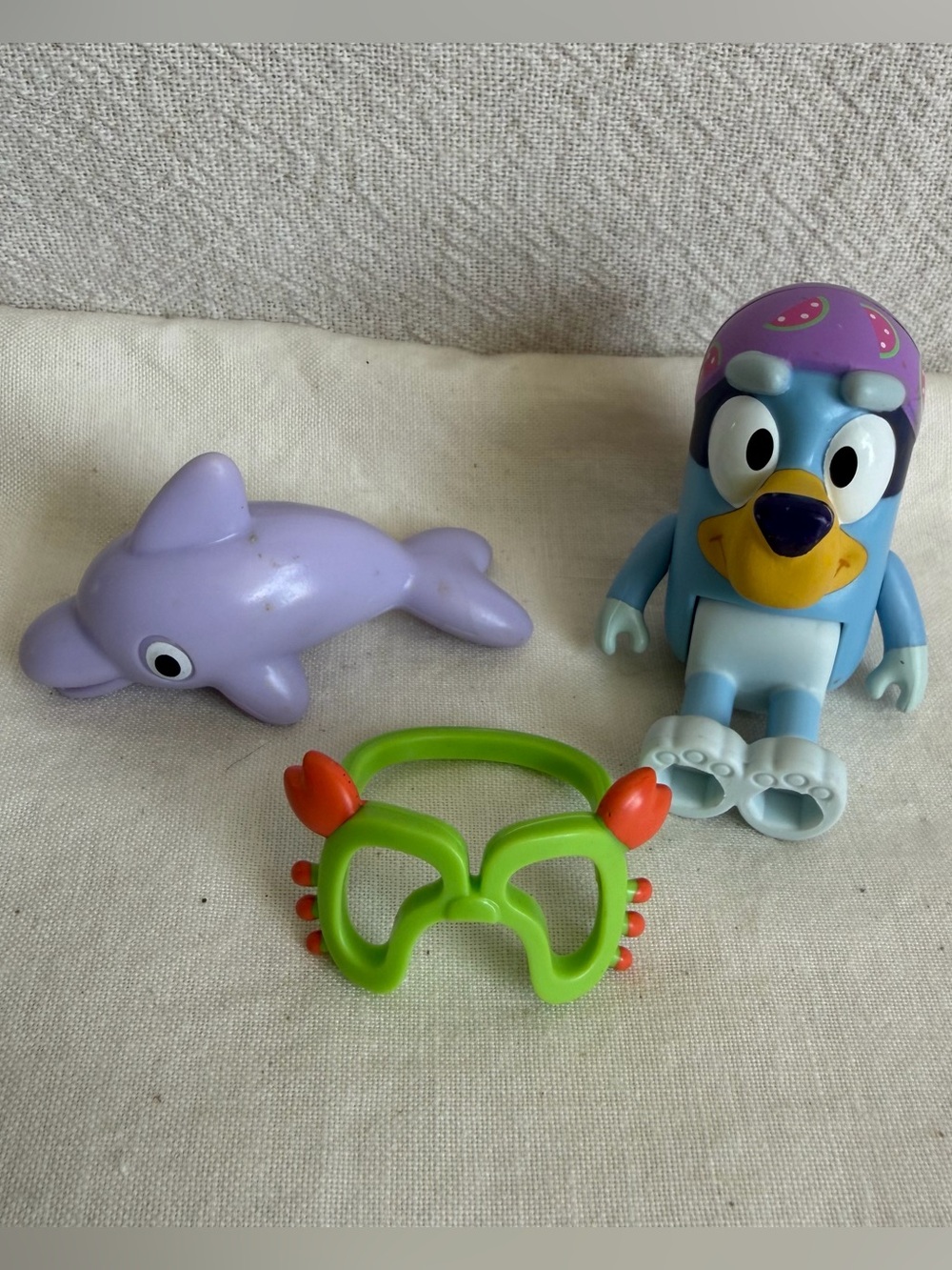 Bluey and friends swim cap Bluey figurine